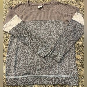 Women’s long sleeve